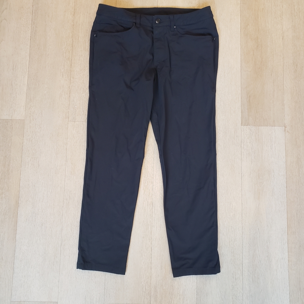 Lululemon Athletica Men's Black Chinos